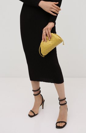 Женский клатч pouch 20 BOTTEGA VENETA бежевого цвета по цене 108000 руб., арт. 585852/VCPP1 | Фото 2 Женский клатч pouch 20 BOTTEGA VENETA бежевого цвета, арт. 585852/VCPP1 | Фото 2