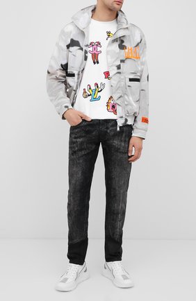Мужская хлопковая футболка DOM REBEL белого цвета по цене 9740 руб., арт. LUXURY/B0X T-SHIRT | Фото 2 Мужская хлопковая футболка DOM REBEL белого цвета, арт. LUXURY/B0X T-SHIRT | Фото 2