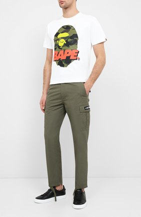 Мужская хлопковая футболка BAPE белого цвета по цене 7695 руб., арт. 1F20110096 | Фото 2 Мужская хлопковая футболка BAPE белого цвета, арт. 1F20110096 | Фото 2