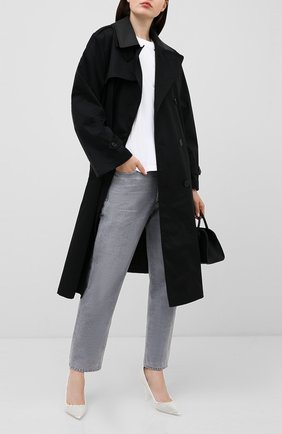 Женские кожаные туфли TOM FORD белого цвета по цене 77500 руб., арт. W2523T-ICL013 | Фото 2 Женские кожаные туфли TOM FORD белого цвета, арт. W2523T-ICL013 | Фото 2 (Материал внутренний: Натуральная кожа; Подошва: Плоская; Каблук тип: Шпилька; Каблук высота: Высокий)