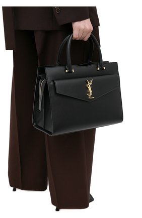 Женская сумка uptown SAINT LAURENT черного цвета по цене 151500 руб., арт. 634747/1KA0J | Фото 2 Женская сумка uptown SAINT LAURENT черного цвета, арт. 634747/1KA0J | Фото 2
