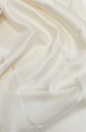 Женская шаль из шелка и шерсти valentino garavani VALENTINO кремвого цвета по цене 34950 руб., арт. UW2EB104/AJB | Фото 2 Женская шаль из шелка и шерсти valentino garavani VALENTINO кремвого цвета, арт. UW2EB104/AJB | Фото 2