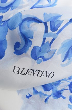 Мужские шелковый шарф valentino garavani VALENTINO белого цвета по цене 32350 руб., арт. UW2ED007/AQJ | Фото 2 Мужские шелковый шарф valentino garavani VALENTINO белого цвета, арт. UW2ED007/AQJ | Фото 2