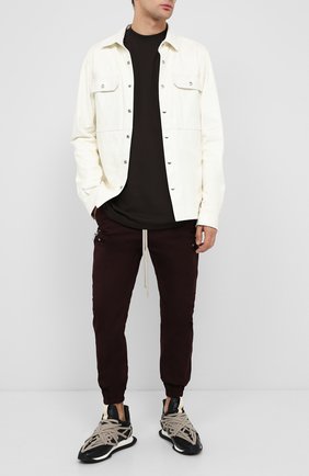 Мужской хлопковые джоггеры RICK OWENS бордового цвета по цене 67300 руб., арт. RU20F3396/TE | Фото 2 Мужской хлопковые джоггеры RICK OWENS бордового цвета, арт. RU20F3396/TE | Фото 2