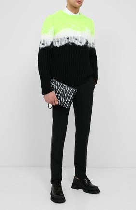 Мужская кожаная борсетка valentino garavani VALENTINO черно-белого цвета по цене 45700 руб., арт. UY2P0P09/GTC | Фото 2 Мужская кожаная борсетка valentino garavani VALENTINO черно-белого цвета, арт. UY2P0P09/GTC | Фото 2