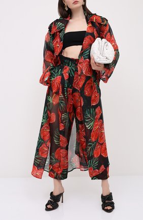 Женское шелковое пальто DOLCE & GABBANA красного цвета по цене 215500 руб., арт. F0Z78T/IS1D0 | Фото 2 Женское шелковое пальто DOLCE & GABBANA красного цвета, арт. F0Z78T/IS1D0 | Фото 2