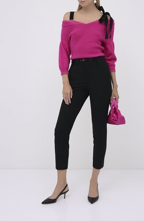 Женские брюки из вискозы REDVALENTINO черного цвета по цене 39750 руб., арт. UR3RBC65/WBP | Фото 2 Женские брюки из вискозы REDVALENTINO черного цвета, арт. UR3RBC65/WBP | Фото 2