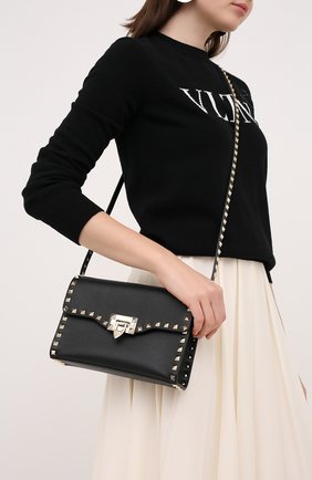 Женская сумка rockstud VALENTINO черного цвета по цене 86250 руб., арт. UW2B0181/B0L | Фото 2 Женская сумка rockstud VALENTINO черного цвета, арт. UW2B0181/B0L | Фото 2