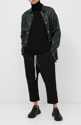 Мужской хлопковая водолазка RICK OWENS черного цвета по цене 39750 руб., арт. RU20F3286/BA | Фото 2 Мужской хлопковая водолазка RICK OWENS черного цвета, арт. RU20F3286/BA | Фото 2
