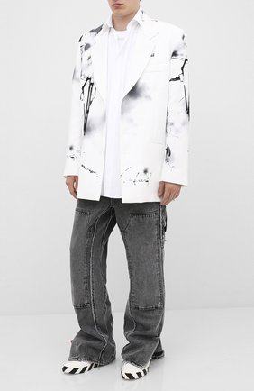 Мужская хлопковая рубашка VETEMENTS белого цвета по цене 61750 руб., арт. UAH21SH068 1008/M | Фото 2 Мужская хлопковая рубашка VETEMENTS белого цвета, арт. UAH21SH068 1008/M | Фото 2