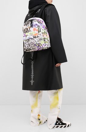 Мужской рюкзак VETEMENTS разноцветного цвета по цене 55450 руб., арт. UAH21BA252 1301/M | Фото 2 Мужской рюкзак VETEMENTS разноцветного цвета, арт. UAH21BA252 1301/M | Фото 2