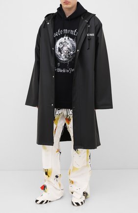 Мужской хлопковое худи VETEMENTS черного цвета по цене 65950 руб., арт. UAH21TR613 1605/M | Фото 2 Мужской хлопковое худи VETEMENTS черного цвета, арт. UAH21TR613 1605/M | Фото 2
