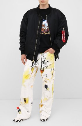 Мужская хлопковая футболка VETEMENTS черного цвета по цене 38750 руб., арт. UAH21TR617 1611/M | Фото 2 Мужская хлопковая футболка VETEMENTS черного цвета, арт. UAH21TR617 1611/M | Фото 2 (Материал внешний: Хлопок; Рукава: Короткие; Мужское Кросс-КТ: Футболка-одежда)