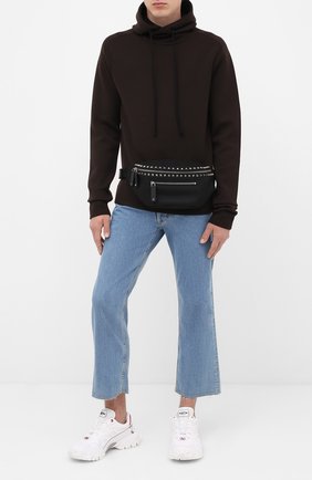 Мужская текстильная поясная сумка VALENTINO черного цвета по цене 66150 руб., арт. UY2B0982/QKJ | Фото 2 Мужская текстильная поясная сумка VALENTINO черного цвета, арт. UY2B0982/QKJ | Фото 2