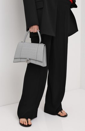 Женская сумка hourglass BALENCIAGA серого цвета по цене 122500 руб., арт. 619668/1LR6Y | Фото 2 Женская сумка hourglass BALENCIAGA серого цвета, арт. 619668/1LR6Y | Фото 2