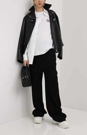 Женская хлопковая футболка VETEMENTS черного цвета по цене 23600 руб., арт. UAH21TR573 1600/W | Фото 2 Женская хлопковая футболка VETEMENTS черного цвета, арт. UAH21TR573 1600/W | Фото 2