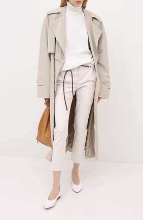 Женские хлопковые брюки BRUNELLO CUCINELLI белого цвета по цене 68300 руб., арт. MP126P7214 | Фото 2 Женские хлопковые брюки BRUNELLO CUCINELLI белого цвета, арт. MP126P7214 | Фото 2