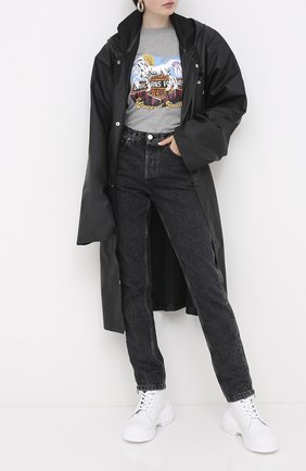 Женский плащ VETEMENTS черного цвета по цене 65950 руб., арт. UAH21JA025 1300/W | Фото 2 Женский плащ VETEMENTS черного цвета, арт. UAH21JA025 1300/W | Фото 2