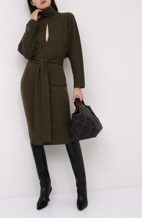 Женское кашемировое платье TOM FORD хаки цвета по цене 190500 руб., арт. ACK241-YAX226 | Фото 2 Женское кашемировое платье TOM FORD хаки цвета, арт. ACK241-YAX226 | Фото 2