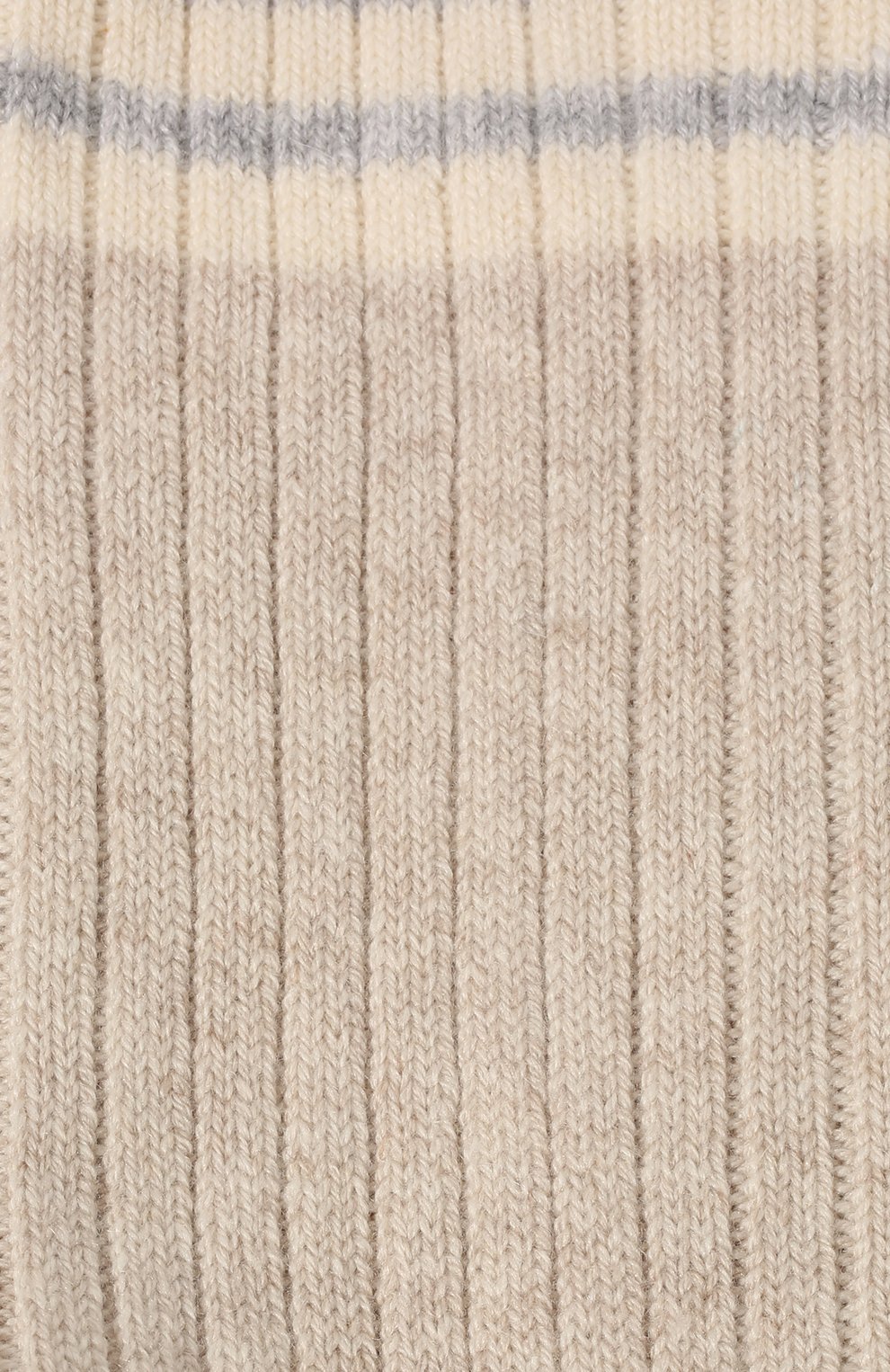 Мужские кашемировые носки BRUNELLO CUCINELLI бежевого цвета, арт. MCS93811 | Фото 2 (Материал внешний: Шерсть, Кашемир; Кросс-КТ: бельё)