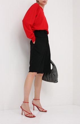 Женские кожаные босоножки BOTTEGA VENETA красного цвета по цене 57200 руб., арт. 608835/VBSF0 | Фото 2 Женские кожаные босоножки BOTTEGA VENETA красного цвета, арт. 608835/VBSF0 | Фото 2