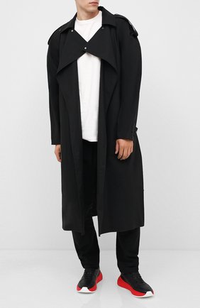 Мужские кожаные кроссовки BOTTEGA VENETA черного цвета по цене 53750 руб., арт. 565646/VT040 | Фото 2 Мужские кожаные кроссовки BOTTEGA VENETA черного цвета, арт. 565646/VT040 | Фото 2