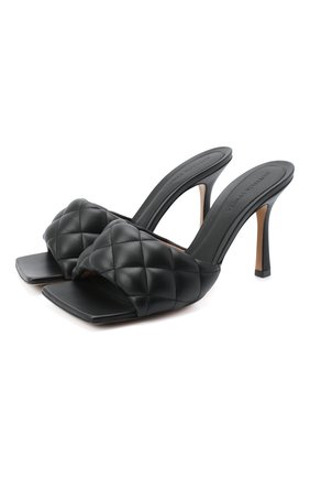 Женские кожаные мюли BOTTEGA VENETA черного цвета по цене 62550 руб., арт. 592015/VBRR0 | Фото 1 Женские кожаные мюли BOTTEGA VENETA черного цвета, арт. 592015/VBRR0 | Фото 1