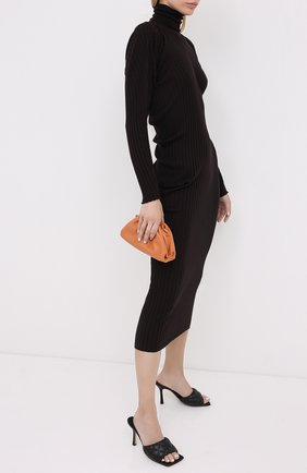 Женские кожаные мюли BOTTEGA VENETA черного цвета по цене 62550 руб., арт. 592015/VBRR0 | Фото 2 Женские кожаные мюли BOTTEGA VENETA черного цвета, арт. 592015/VBRR0 | Фото 2