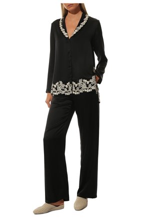 Женская шелковая пижама LA PERLA черного цвета, арт. 0051240 | Фото 2 (Материал внешний: Шелк; Рукава: Длинные; Длина (брюки, джинсы): Удлиненные; Длина Ж (юбки, платья, шорты): Мини; Длина (для топов): Удлиненные)
