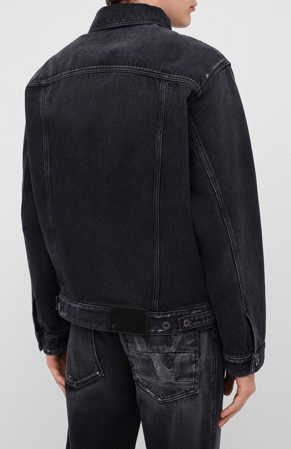 Мужская черная джинсовая куртка VALENTINO купить в интернет-магазине ...