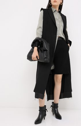 Женские кожаные ботильоны rockstud flair VALENTINO черного цвета по цене 89950 руб., арт. UW2S0AA4/MLR | Фото 2 Женские кожаные ботильоны rockstud flair VALENTINO черного цвета, арт. UW2S0AA4/MLR | Фото 2
