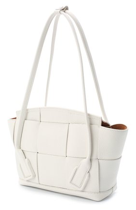 Женская сумка arco 33 BOTTEGA VENETA белого цвета по цене 199500 руб., арт. 575943/VA981 | Фото 3 Женская сумка arco 33 BOTTEGA VENETA белого цвета, арт. 575943/VA981 | Фото 3