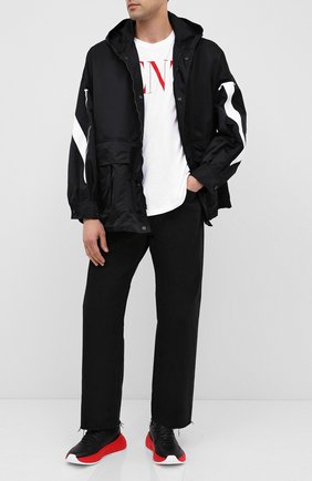 Мужская хлопковая футболка VALENTINO белого цвета по цене 33650 руб., арт. UV3MG03B5FN | Фото 2 Мужская хлопковая футболка VALENTINO белого цвета, арт. UV3MG03B5FN | Фото 2