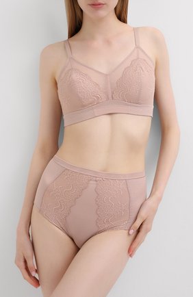 Женский бюстгальтер с мягкой чашкой SPANX бежевого цвета по цене 6840 руб., арт. 10221R | Фото 2 Женский бюстгальтер с мягкой чашкой SPANX бежевого цвета, арт. 10221R | Фото 2