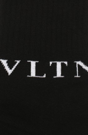 Мужские хлопковые носки VALENTINO черно-белого цвета по цене 4765 руб., арт. UV3KI00L52M | Фото 2 Мужские хлопковые носки VALENTINO черно-белого цвета, арт. UV3KI00L52M | Фото 2