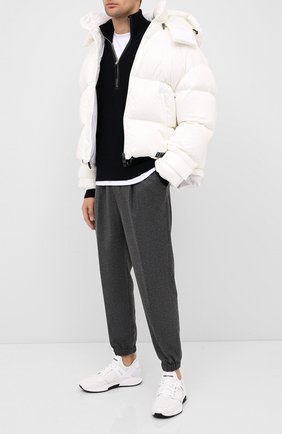 Мужские кожаные кроссовки TOM FORD белого цвета по цене 106000 руб., арт. J1212T-LNL004 | Фото 2 Мужские кожаные кроссовки TOM FORD белого цвета, арт. J1212T-LNL004 | Фото 2