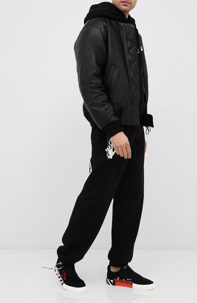 Мужские текстильные кеды vulcanized OFF-WHITE черного цвета по цене 17050 руб., арт. 0MIA085E20FAB0011025 | Фото 2 Мужские текстильные кеды vulcanized OFF-WHITE черного цвета, арт. 0MIA085E20FAB0011025 | Фото 2