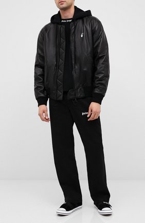 Мужские замшевые кеды PALM ANGELS черного цвета по цене 27600 руб., арт. PMIA034E20LEA0011001 | Фото 2 Мужские замшевые кеды PALM ANGELS черного цвета, арт. PMIA034E20LEA0011001 | Фото 2