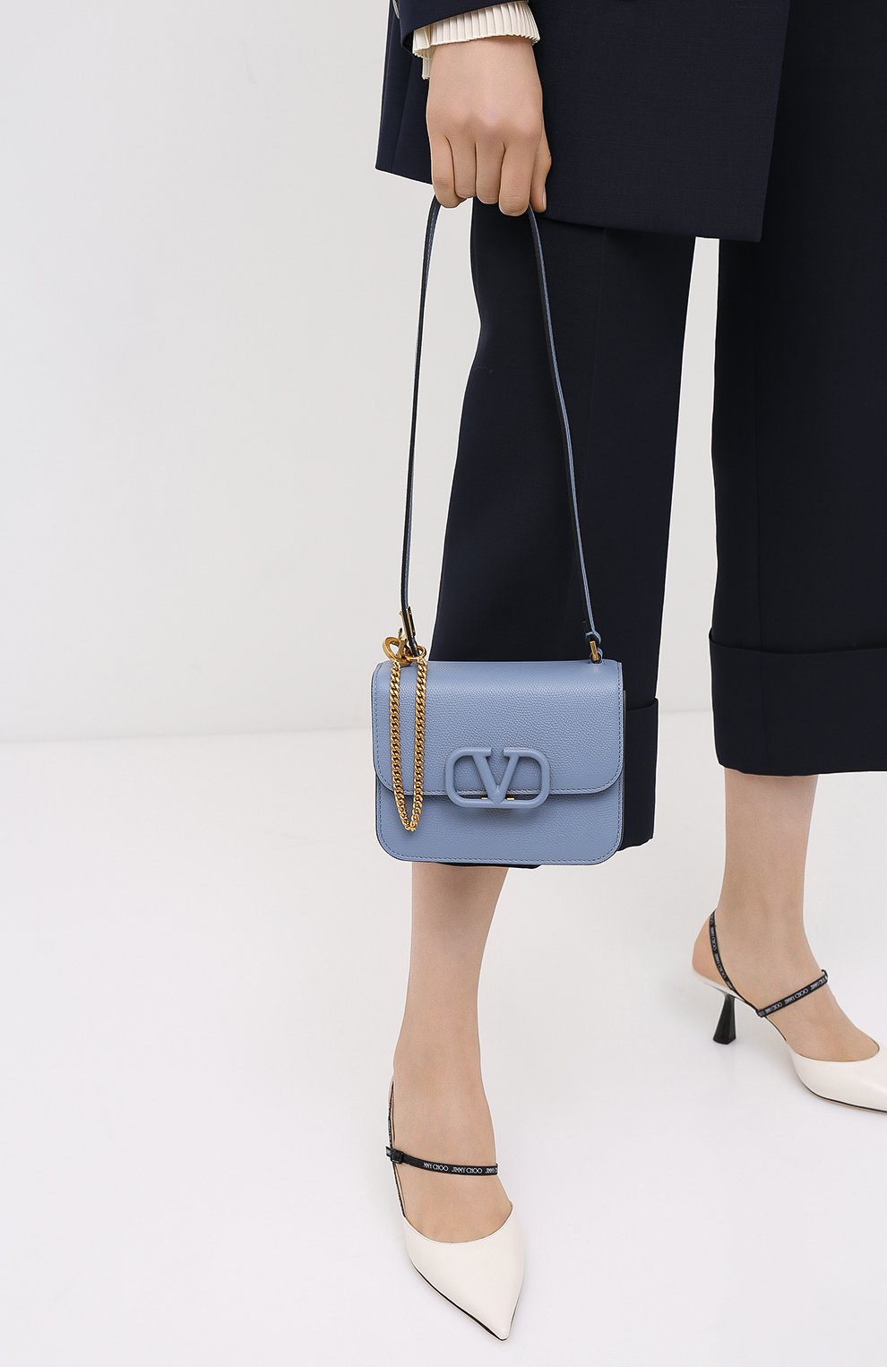 Женская сумка valentino garavani vsling VALENTINO голубого цвета по цене 157500 руб., арт. UW2B0F01/RQR | Фото 2 Женская сумка valentino garavani vsling VALENTINO голубого цвета, арт. UW2B0F01/RQR | Фото 2
