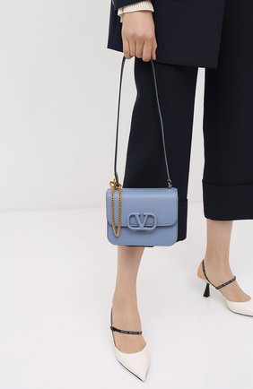 Женская сумка valentino garavani vsling VALENTINO голубого цвета по цене 157500 руб., арт. UW2B0F01/RQR | Фото 2 Женская сумка valentino garavani vsling VALENTINO голубого цвета, арт. UW2B0F01/RQR | Фото 2