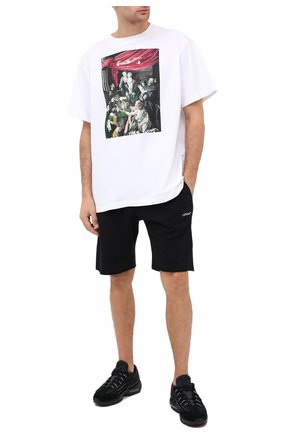 Мужские хлопковые шорты OFF-WHITE черного цвета по цене 28800 руб., арт. 0MCI006E20FLE0011001 | Фото 2 Мужские хлопковые шорты OFF-WHITE черного цвета, арт. 0MCI006E20FLE0011001 | Фото 2