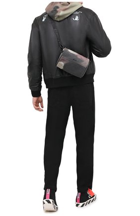 Мужская текстильная сумка OFF-WHITE хаки цвета по цене 45600 руб., арт. 0MNA112E20FAB0026000 | Фото 2 Мужская текстильная сумка OFF-WHITE хаки цвета, арт. 0MNA112E20FAB0026000 | Фото 2