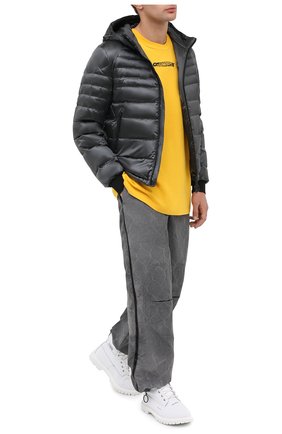 Мужская пуховая куртка OFF-WHITE серого цвета по цене 125500 руб., арт. 0MKI013E20FAB0010601 | Фото 2 Мужская пуховая куртка OFF-WHITE серого цвета, арт. 0MKI013E20FAB0010601 | Фото 2