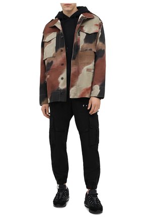 Мужская хлопковая куртка OFF-WHITE хаки цвета по цене 92800 руб., арт. 0MEL013E20FAB0016001 | Фото 2 Мужская хлопковая куртка OFF-WHITE хаки цвета, арт. 0MEL013E20FAB0016001 | Фото 2