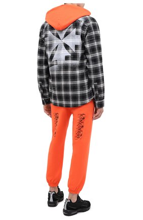 Мужской хлопковые джоггеры OFF-WHITE оранжевого цвета по цене 39350 руб., арт. 0MCH030E20FLE0022010 | Фото 2 Мужской хлопковые джоггеры OFF-WHITE оранжевого цвета, арт. 0MCH030E20FLE0022010 | Фото 2