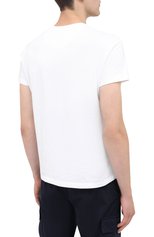 Мужская хлопковая футболка VALENTINO белого цвета, арт. UV3MG07M6HU | Фото 4 (Рукава: Короткие; Длина (для топов): Стандартные; Принт: С принтом; Мужское Кросс-КТ: Футболка-одежда; Материал внешний: Хлопок; Стили: Кэжуэл)