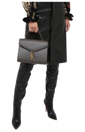 Женская сумка cassandra SAINT LAURENT темно-серого цвета по цене 163000 руб., арт. 623931/B0W0W | Фото 2 Женская сумка cassandra SAINT LAURENT темно-серого цвета, арт. 623931/B0W0W | Фото 2