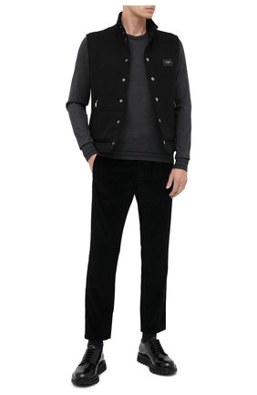 Мужской хлопковые брюки DOLCE & GABBANA черного цвета по цене 57400 руб., арт. GYU6ET/FUVB2 | Фото 2 Мужской хлопковые брюки DOLCE & GABBANA черного цвета, арт. GYU6ET/FUVB2 | Фото 2