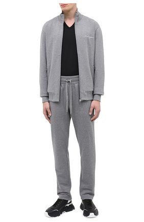 Мужская хлопковый кардиган DOLCE & GABBANA серого цвета по цене 47800 руб., арт. G90Y3Z/G7WR0 | Фото 2 Мужская хлопковый кардиган DOLCE & GABBANA серого цвета, арт. G90Y3Z/G7WR0 | Фото 2