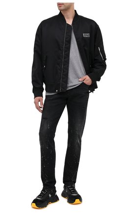 Мужская хлопковая футболка DOLCE & GABBANA серого цвета по цене 28600 руб., арт. G8KG0Z/G7WTZ | Фото 2 Мужская хлопковая футболка DOLCE & GABBANA серого цвета, арт. G8KG0Z/G7WTZ | Фото 2